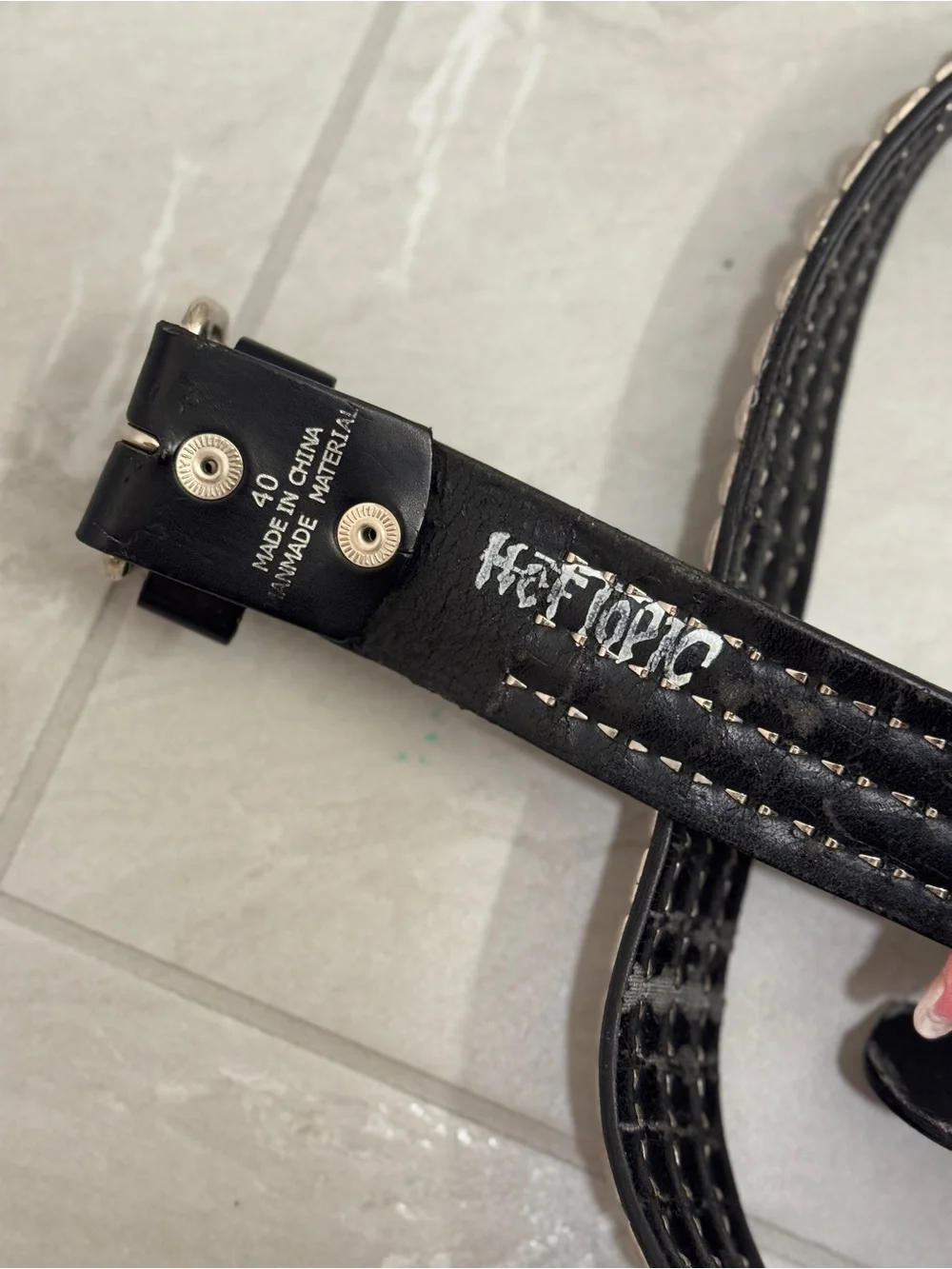 Hot Topic Black Belt with Silver Pyramid Studs 90s indie punk style